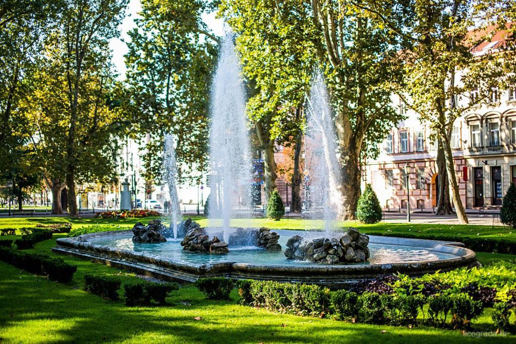 Local Heart At Main Square And Zrinjevac Park! Apartment Zagreb Ngoại thất bức ảnh